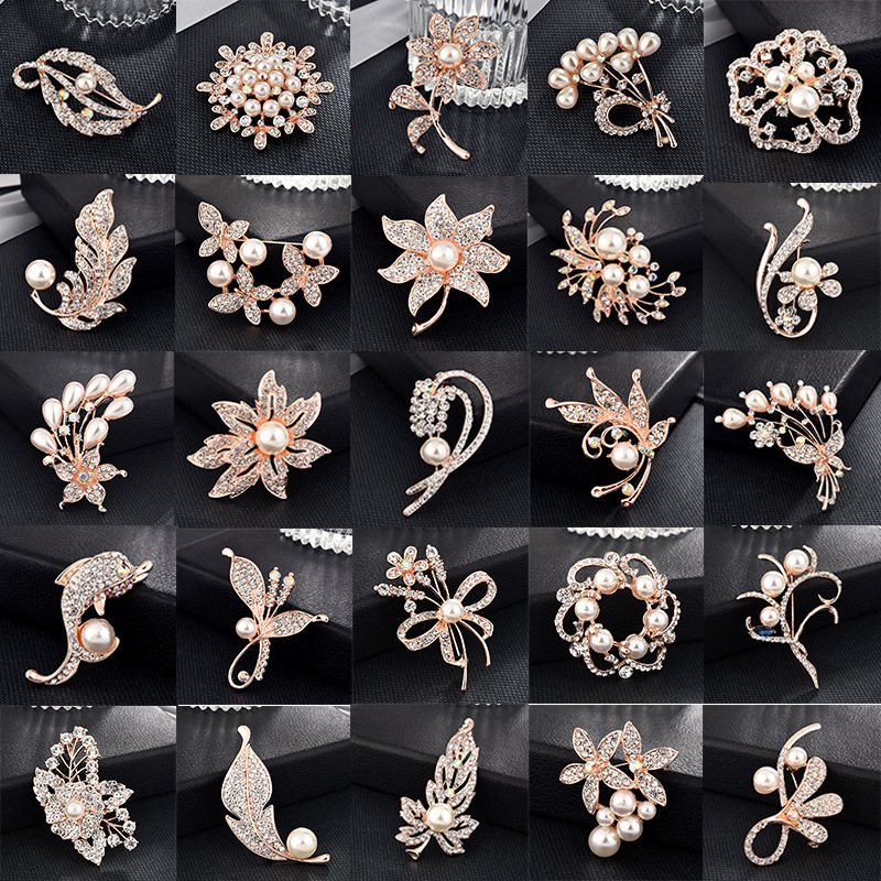 Fashion Scarf Buckle Anti-Exposure Alloy High-End Korean Style Rhinestone Pearl Brooch Rhinestone Clothing Pin Corsage Wholesale