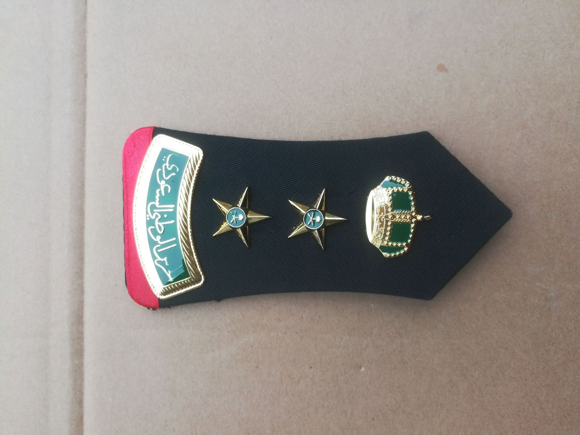 源头厂家直供锌合金沙特肩章 承接客户各种金属材质肩章定制