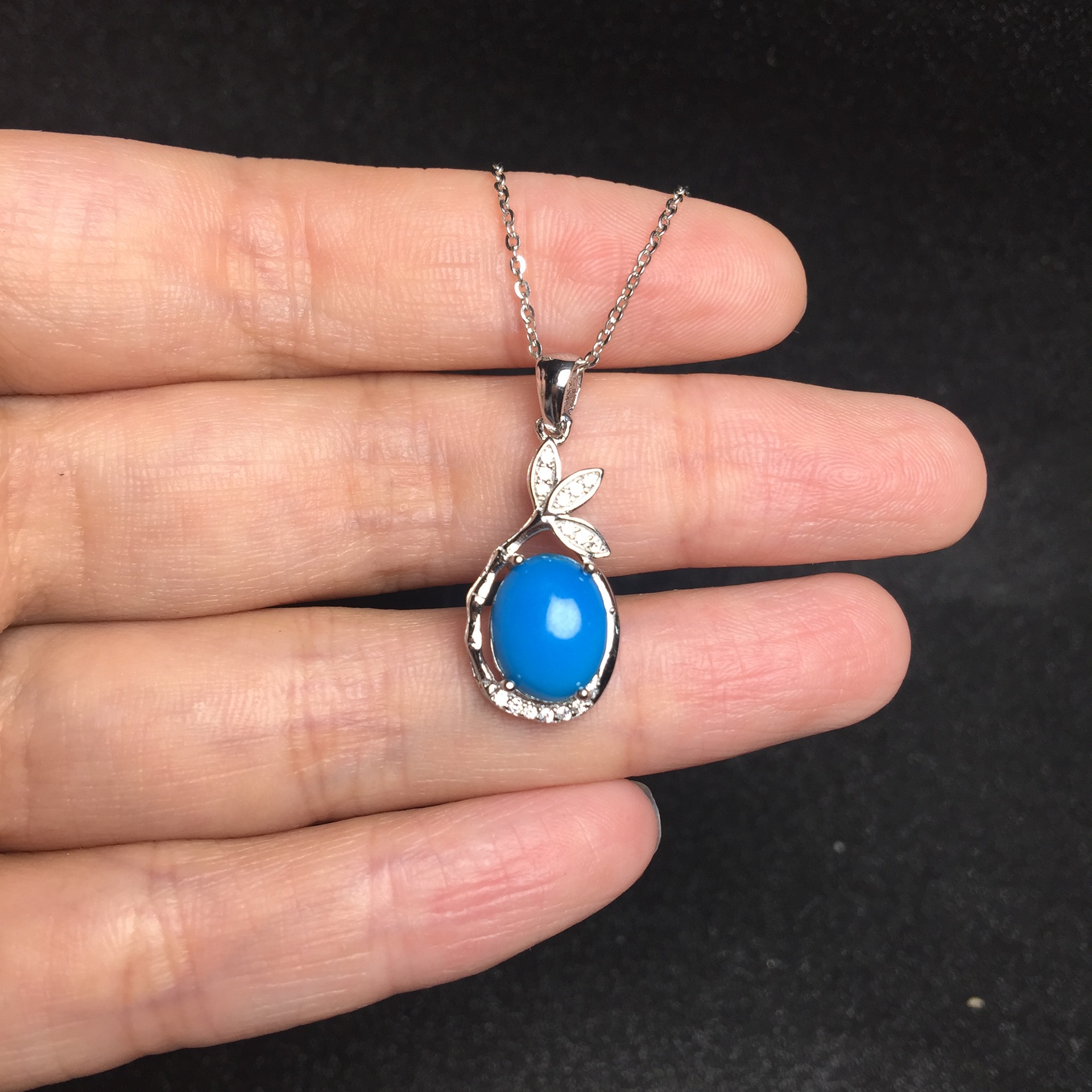 彩宝首饰 925银镶嵌天然蓝松石吊坠 款式新颖时尚