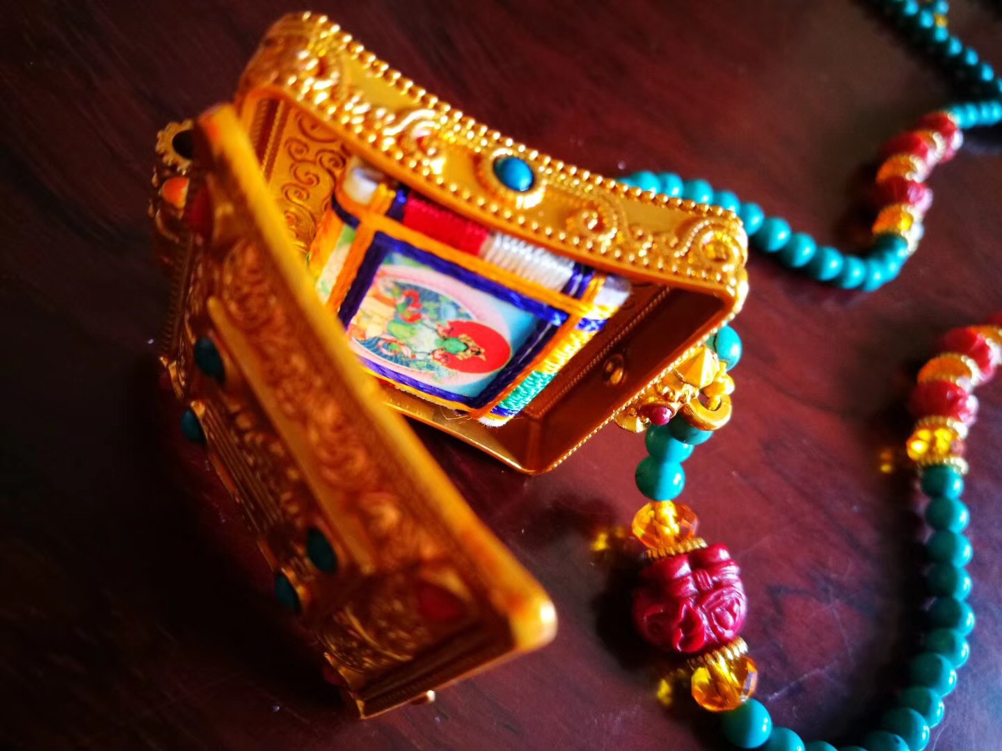 藏传佛教饰品嘎乌盒