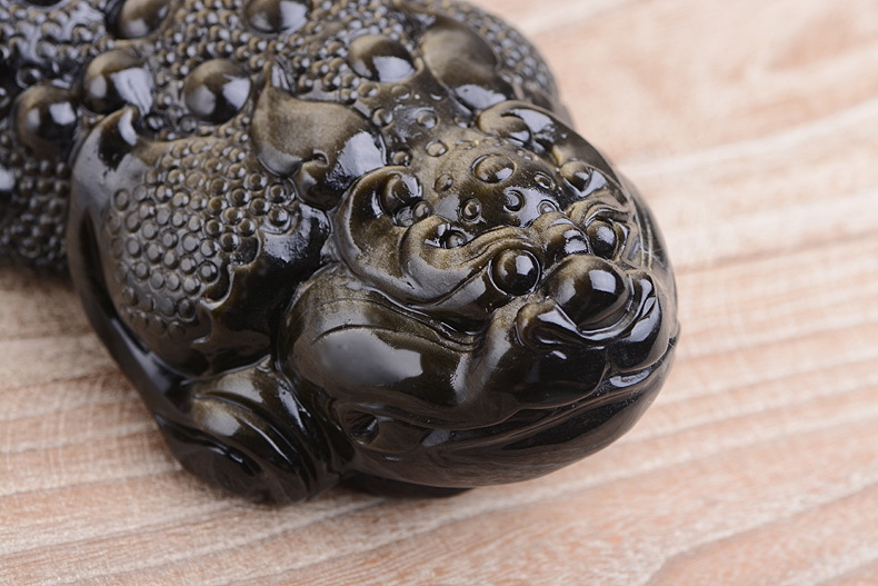 天然黑曜石 貔貅摆件 三足金蟾麒麟瑞兽雕刻家居办公摆件镇宅之宝