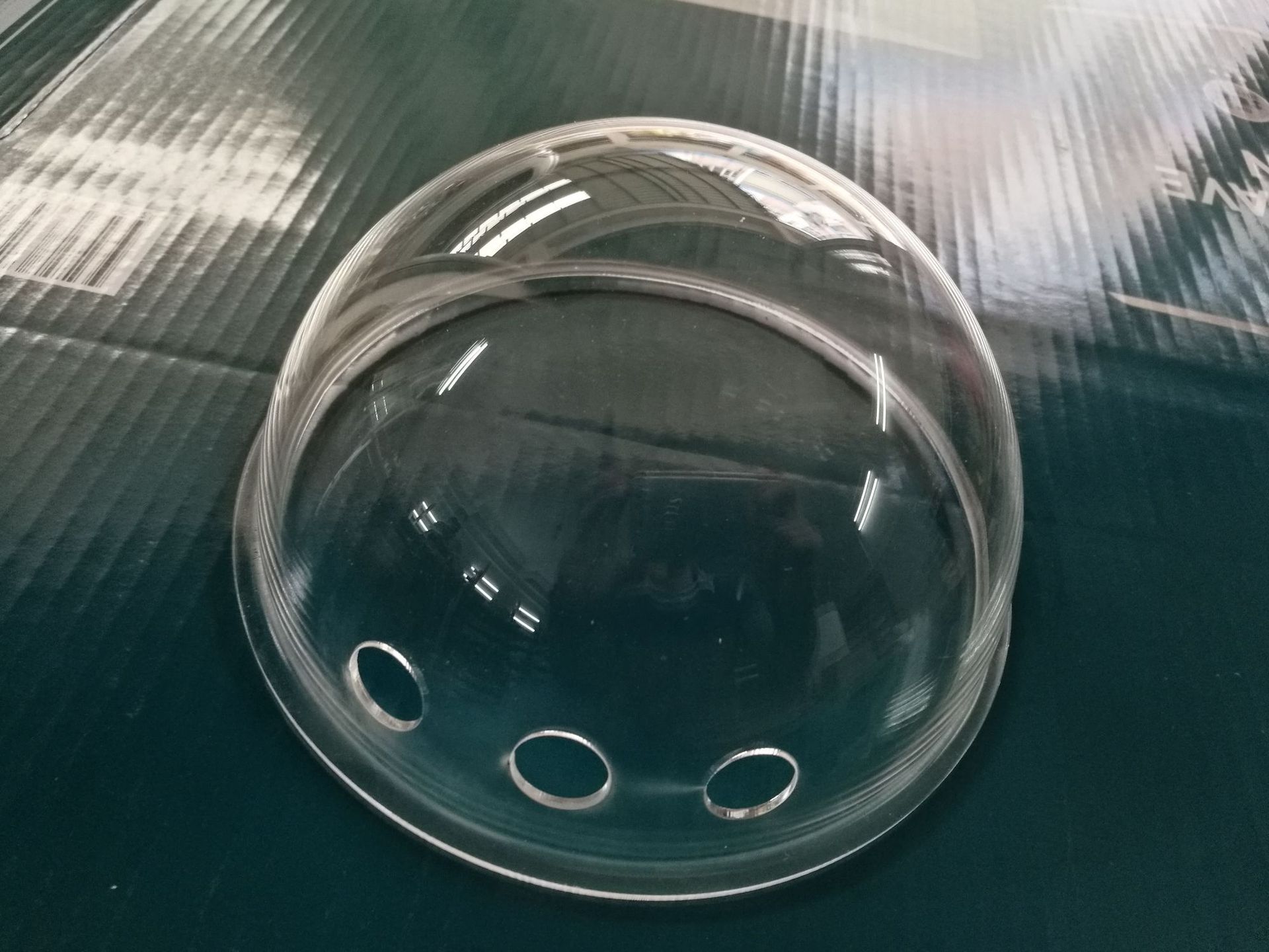 外贸创意宠物外出包透明亚克力半球太空罩 带三个通气孔