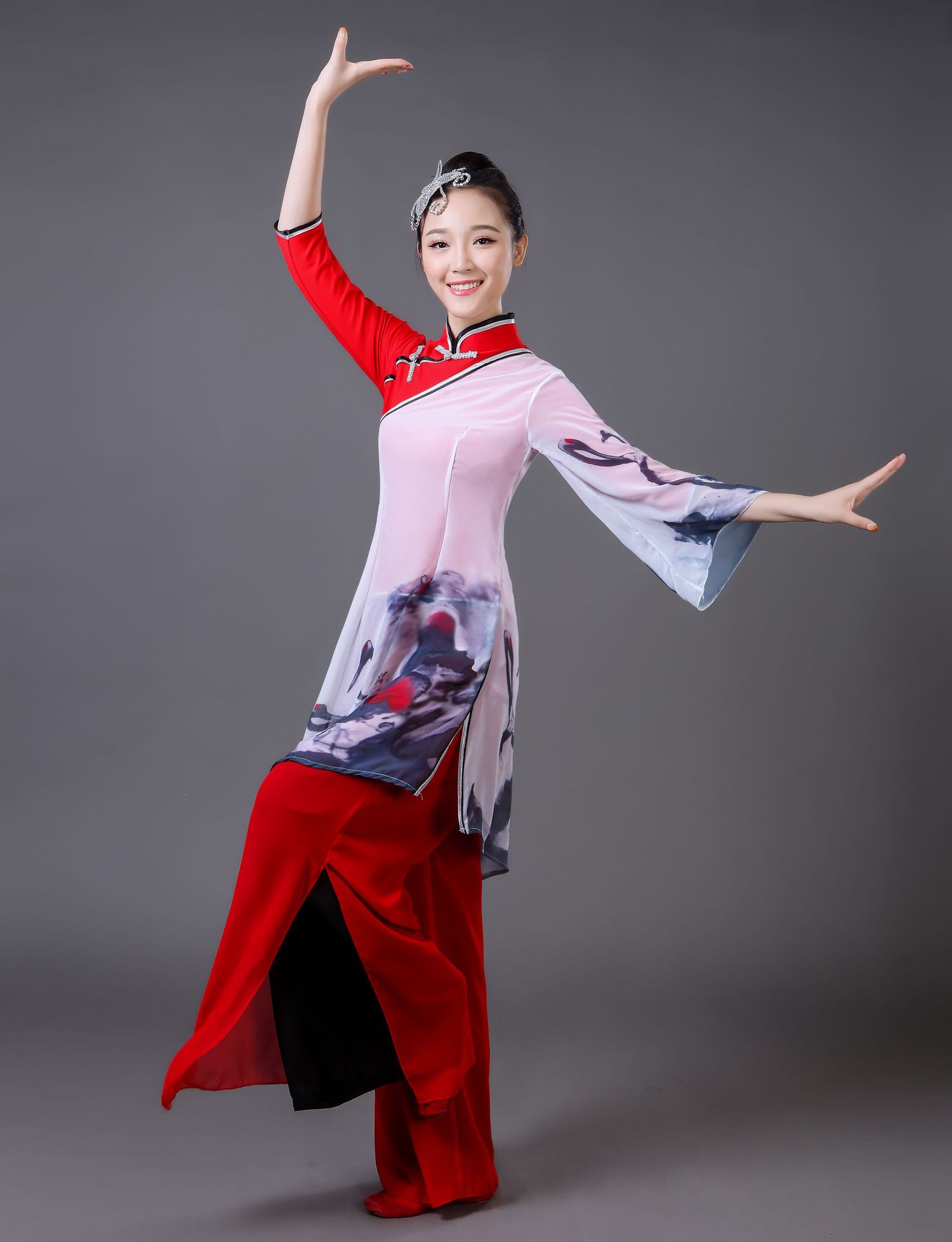 古典舞服装女飘逸中国风2018新款现代江南伞舞秧歌舞蹈演出服成人