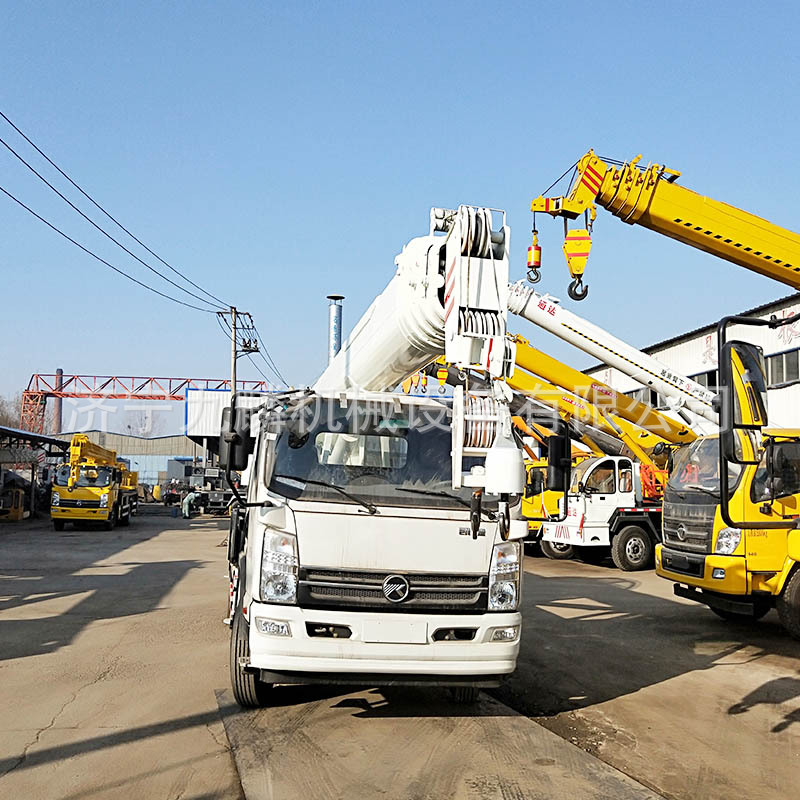 唐骏10吨汽车吊车报价 广东凯马10吨汽车起重机 广西吊重10吨吊机