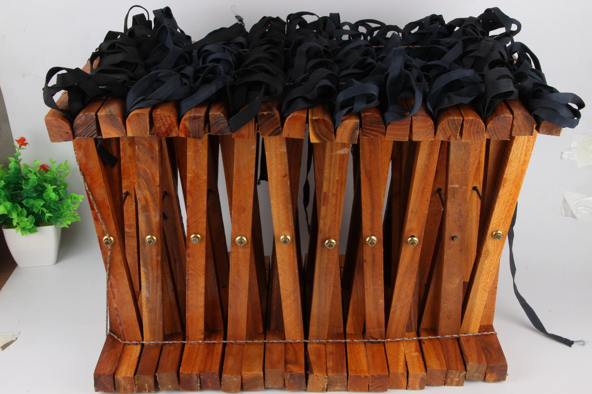 40便携木头马扎 实木凳子 折叠马扎凳子日用百货 地摊货源厂家