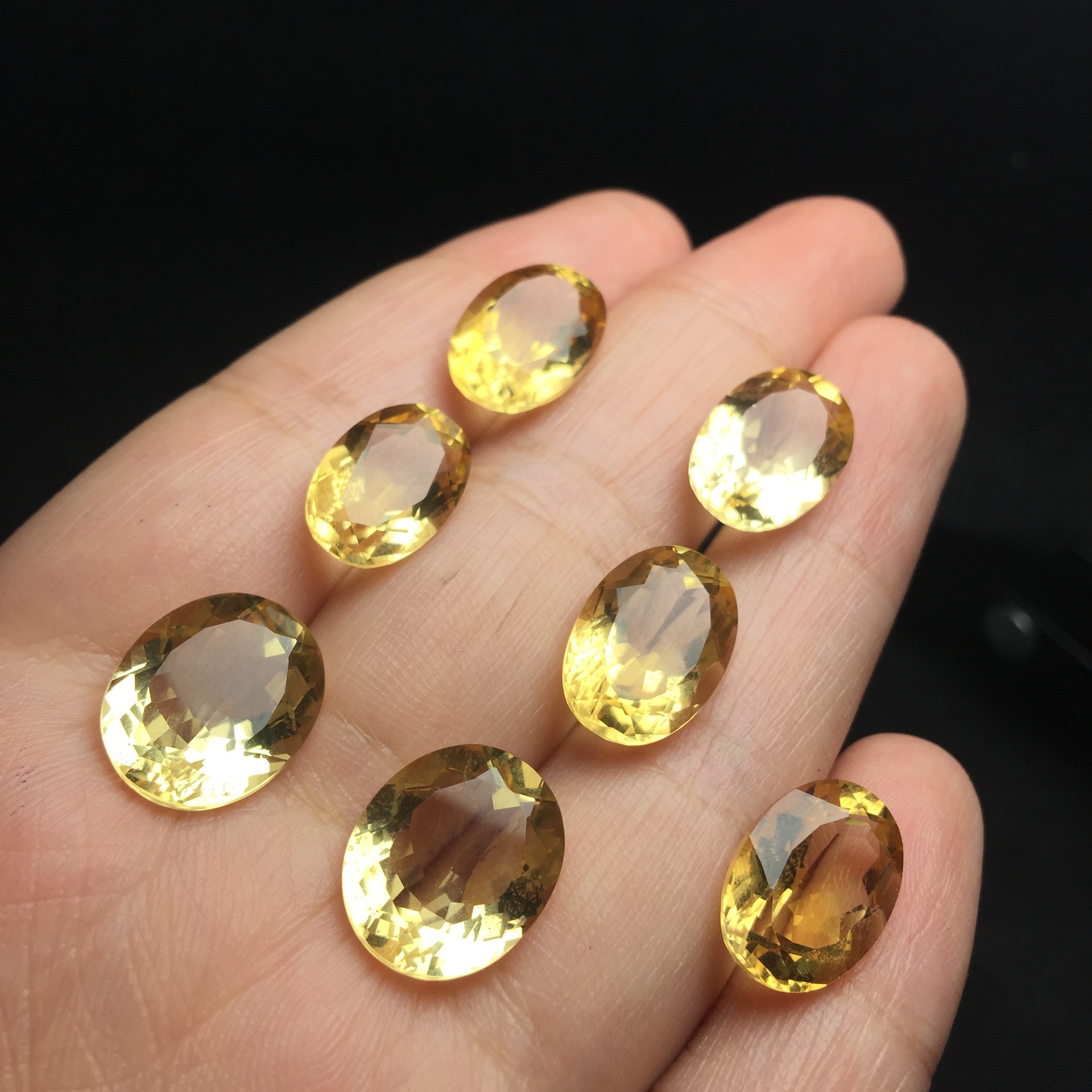 厂家 黄晶戒面成品 宝石黄水晶 戒面裸石成品批发