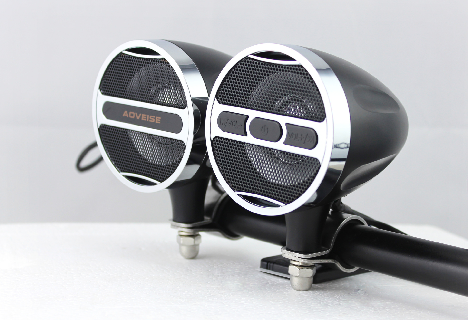 12v摩托车mp3蓝牙音响全金属车把音响电动车防水喇叭插卡收音音箱