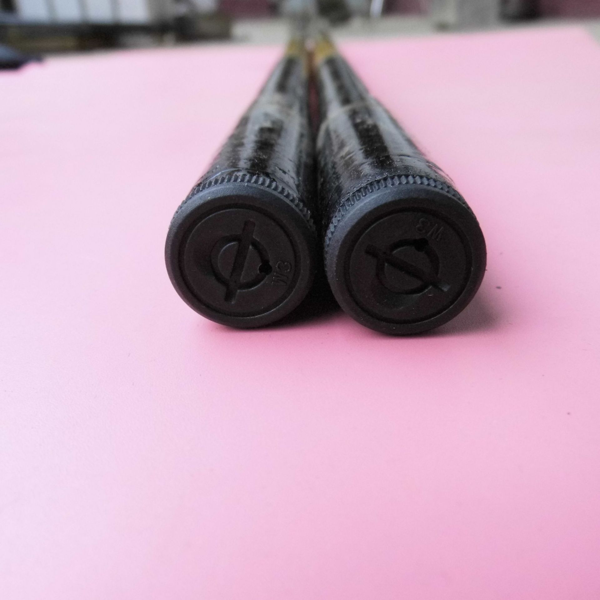 厂家批发新品玻璃钢超轻超硬溪流竿手竿硬调37钓鱼竿