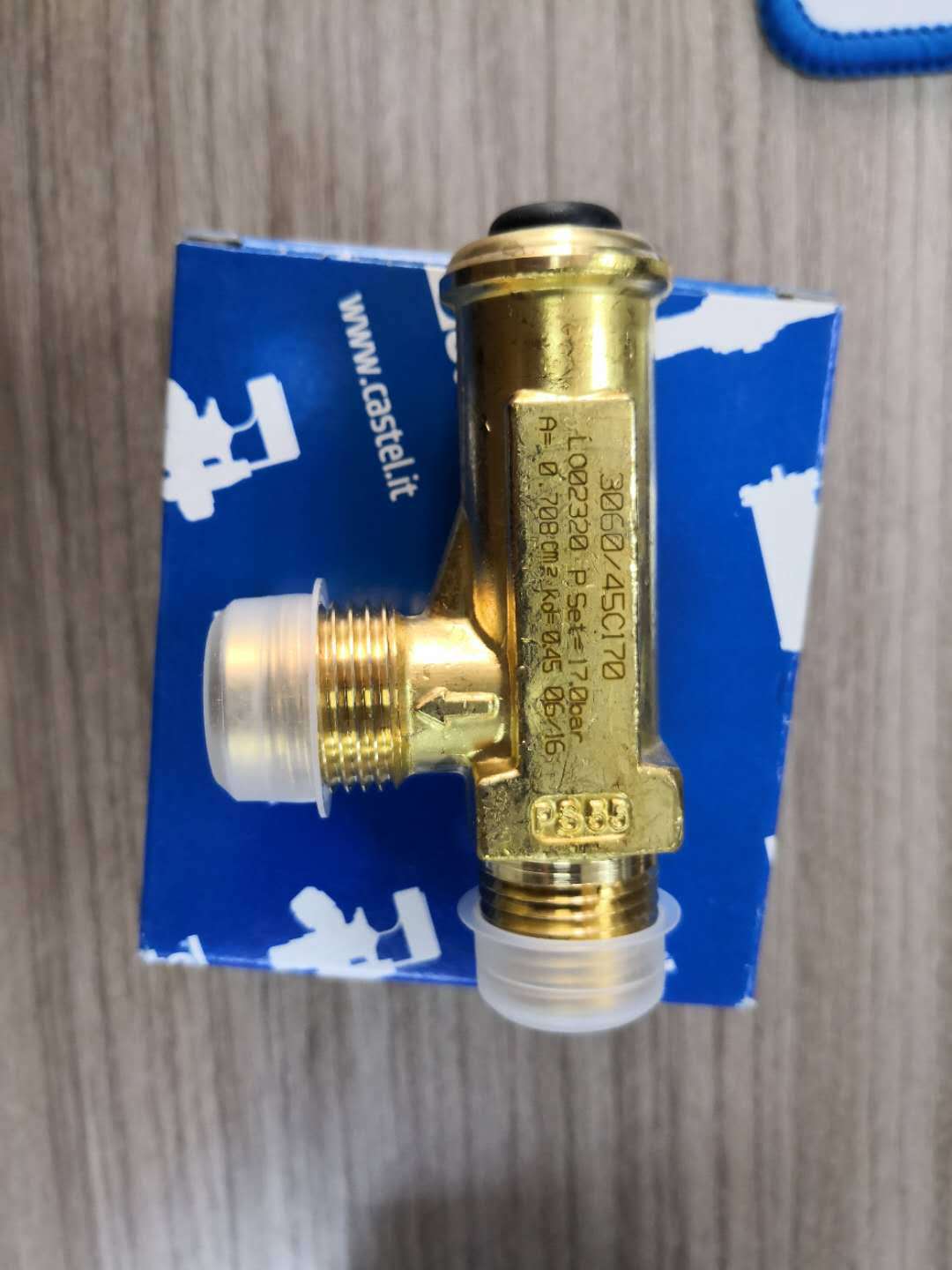 厂家代理 意大利卡士妥castel安全阀3060/33c240 3060/45c170