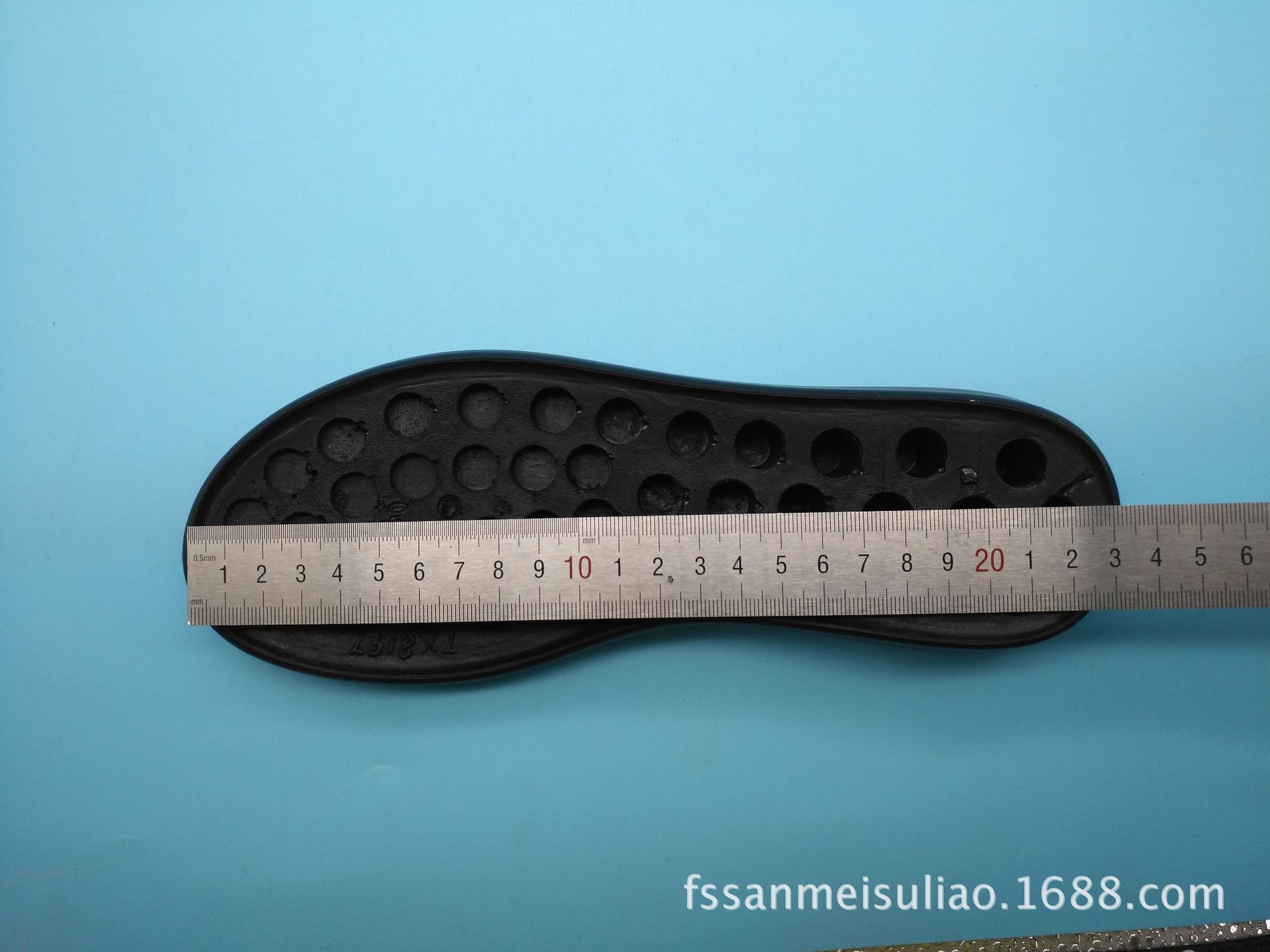 厂家直销 新款女装休闲鞋底 pu聚氨酯发泡底 那你摸防滑鞋底批发