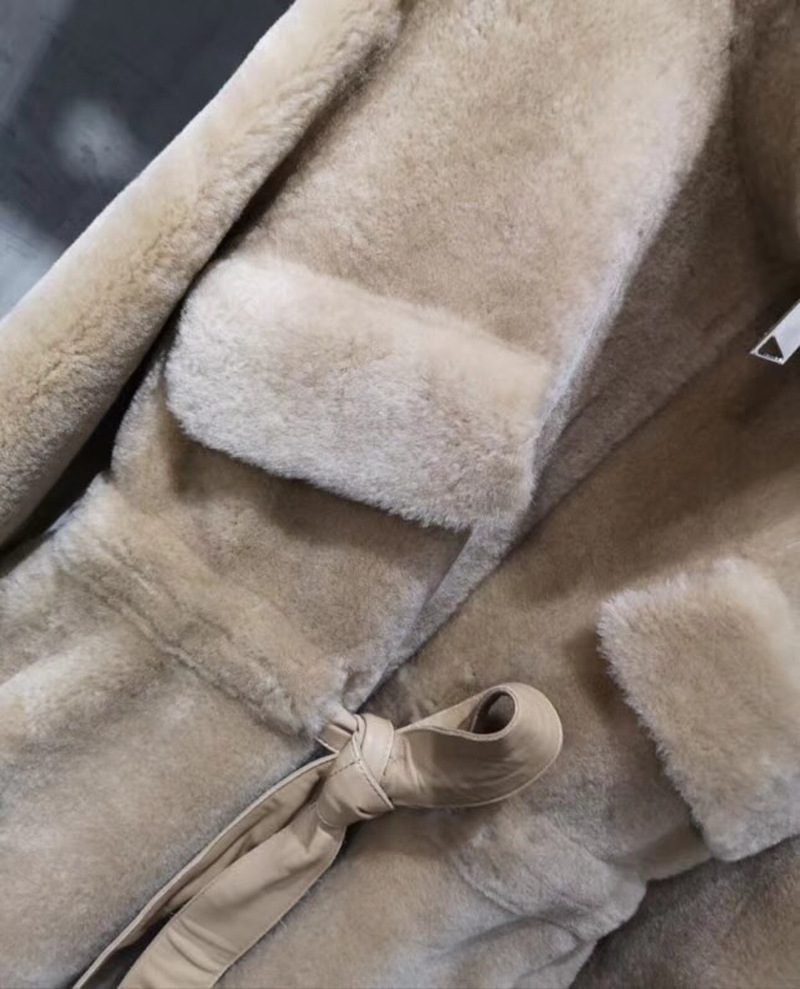 2020秋冬新款美利奴皮毛一体羊剪绒大衣中长款修身皮草外套女