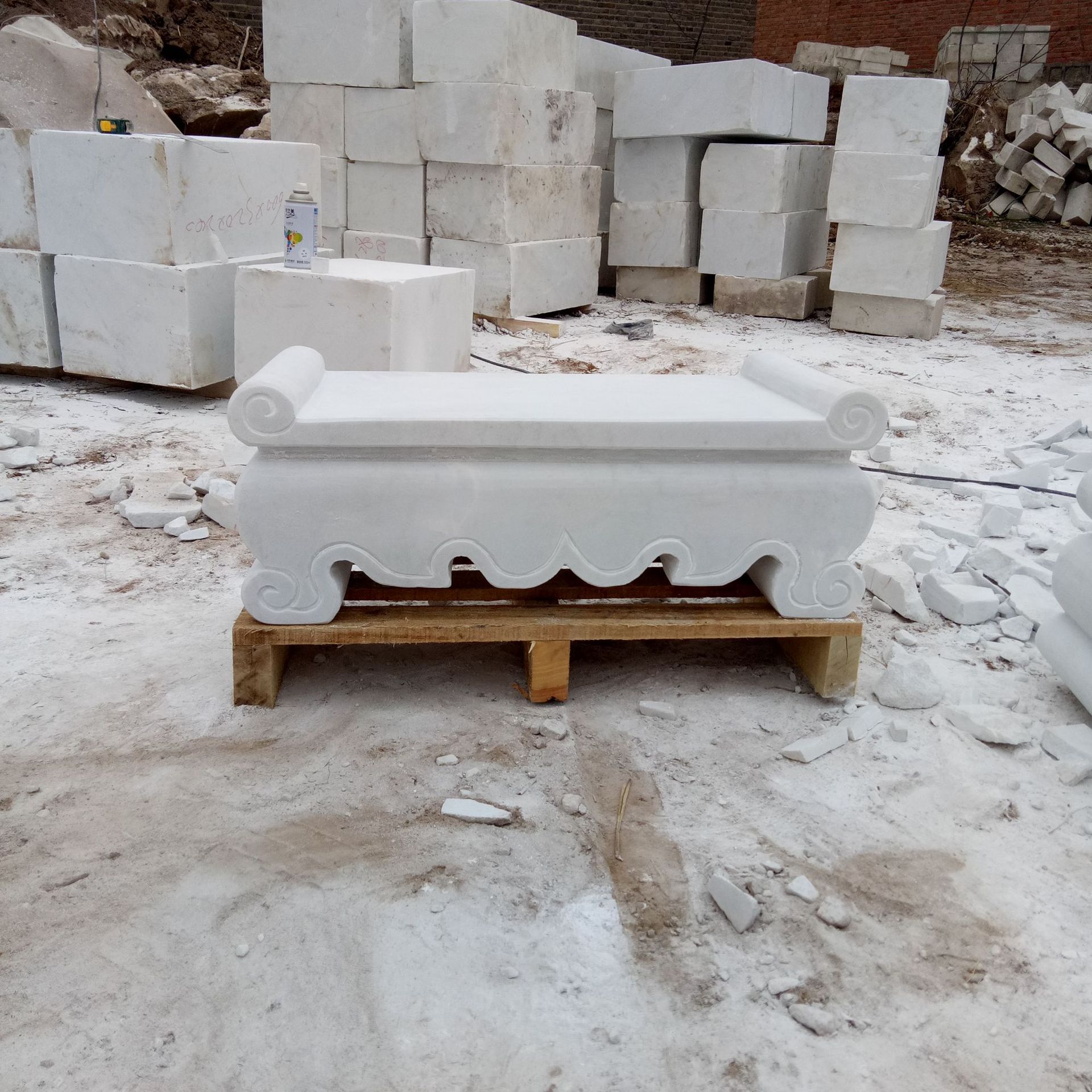 批发石雕香炉大理石头汉白玉雕刻墓地祭祀花瓶墓碑青石狮子一对