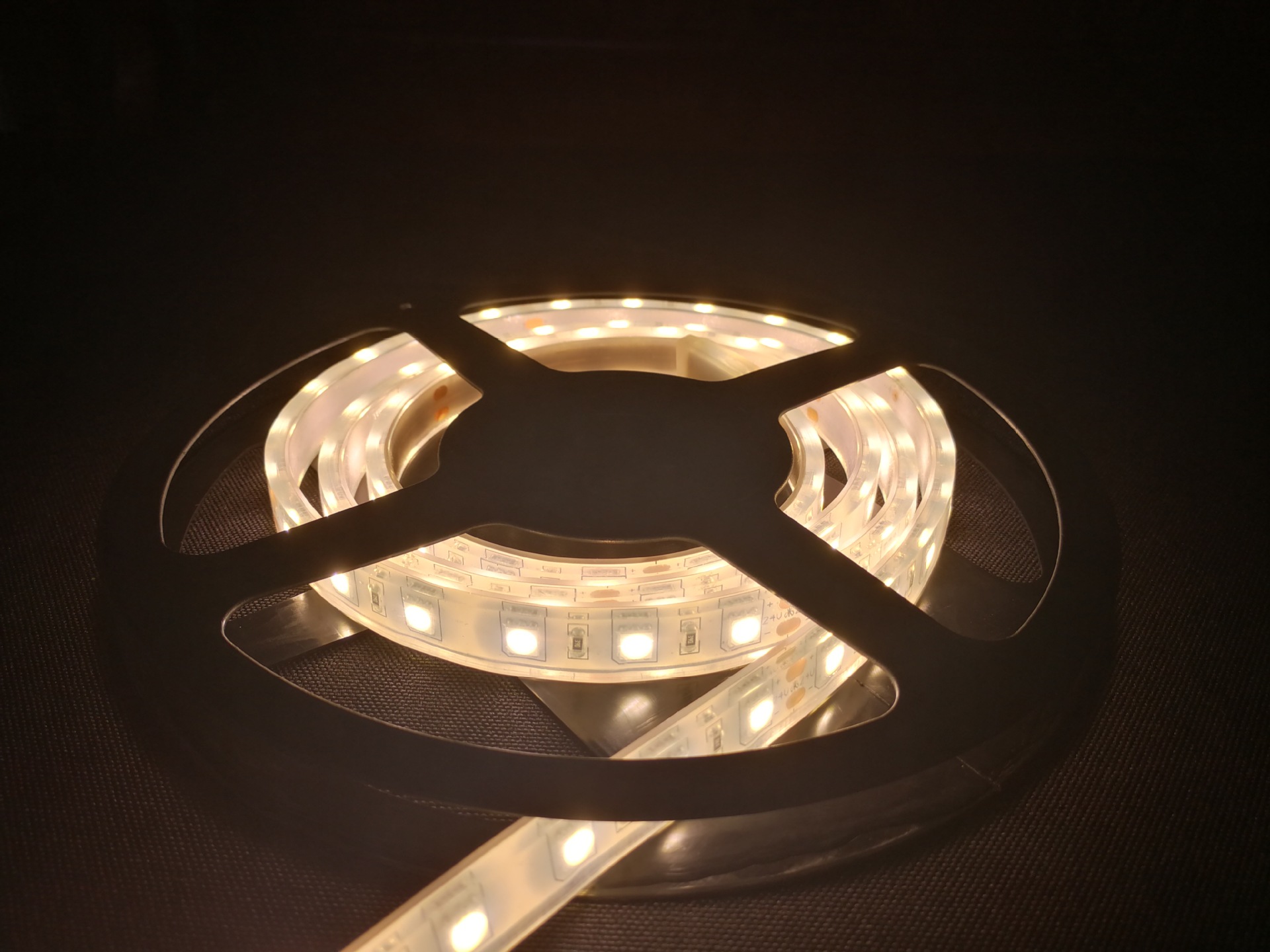 卷盘灯带硅胶2835直排120灯12v透明创意造型ip68防水防尘硅胶灯带