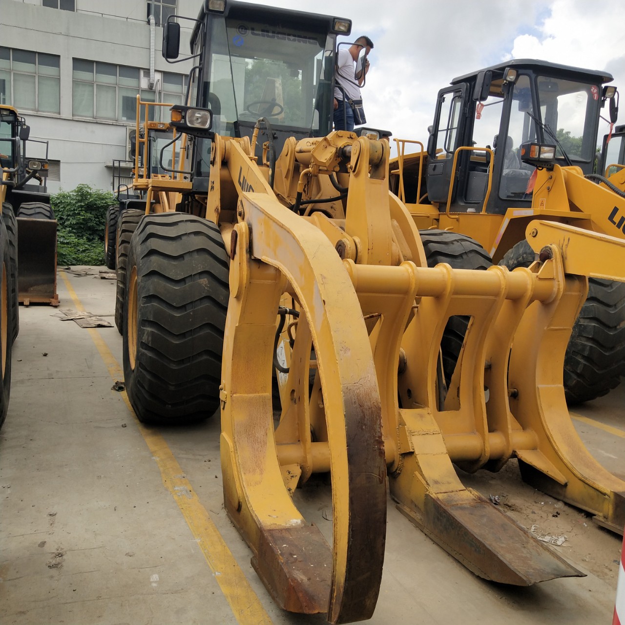 二手装载夹木头装载机,装卸木头装载机