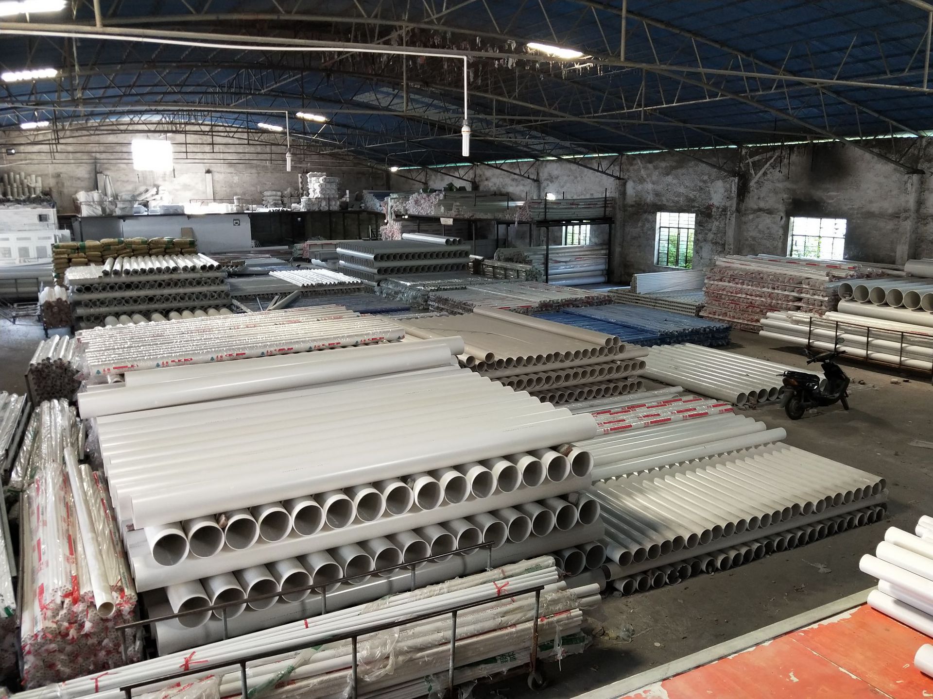 广东佛山工厂生产 pvc管110 pvc管材 排水 水管 塑料管 定做加工