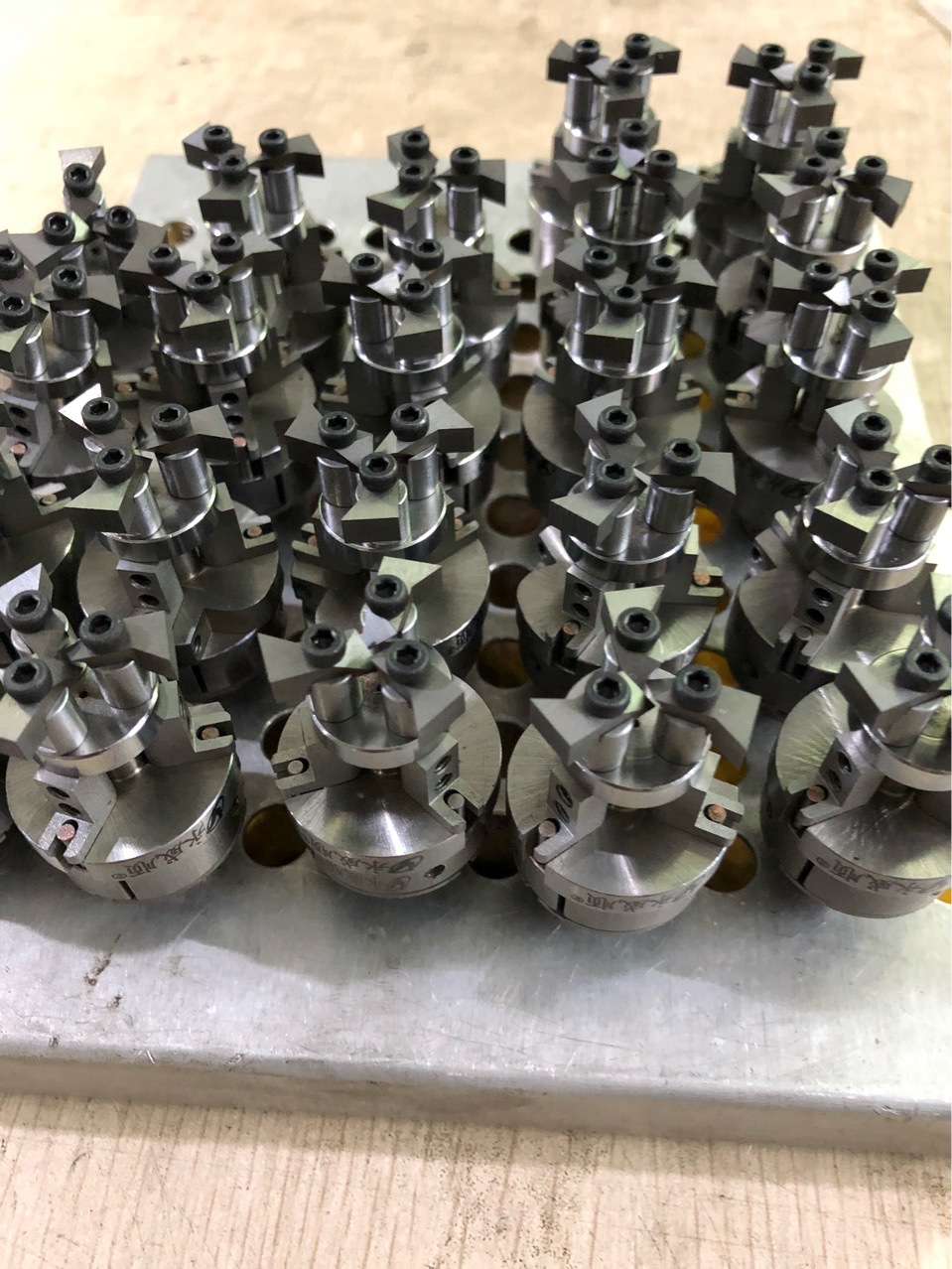 东莞市永威顺绕线夹具 剥皮刀 绕线夹头