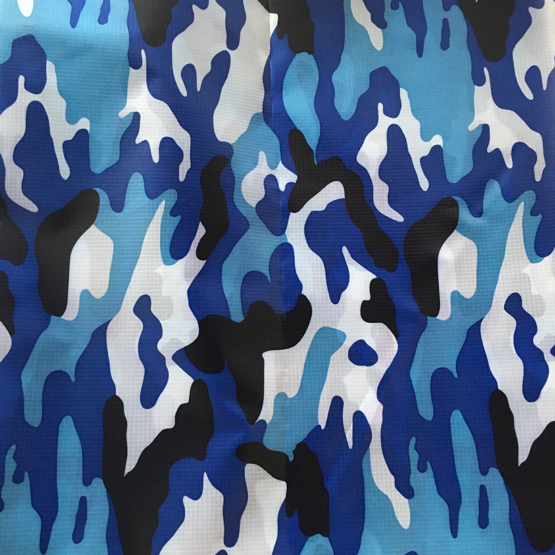 厂家直销优质箱包帐篷190t三分格迷彩涤塔夫pu热转印花户外用布