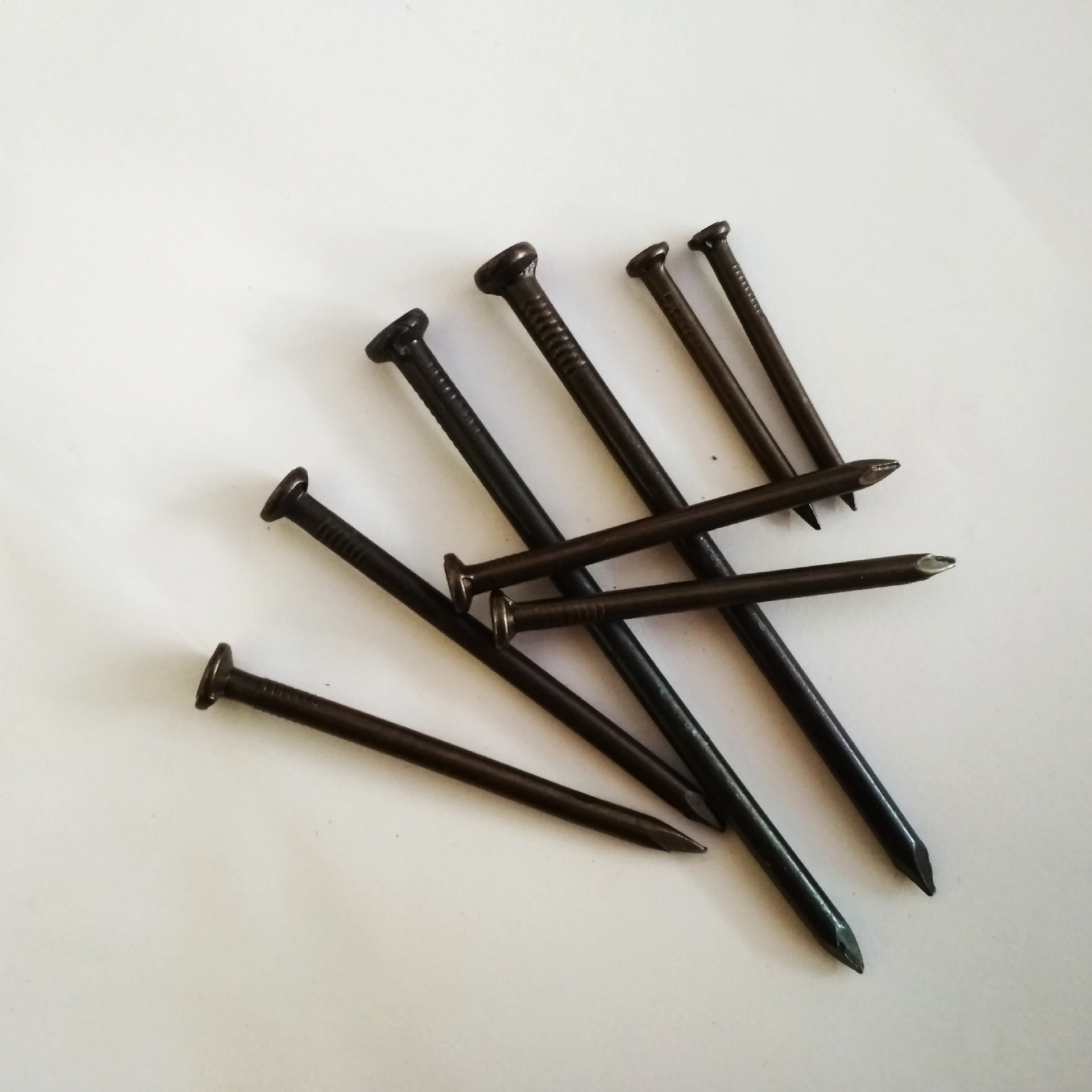 60号钢质特种水泥钢钉 黑色硬质高强度钢钉