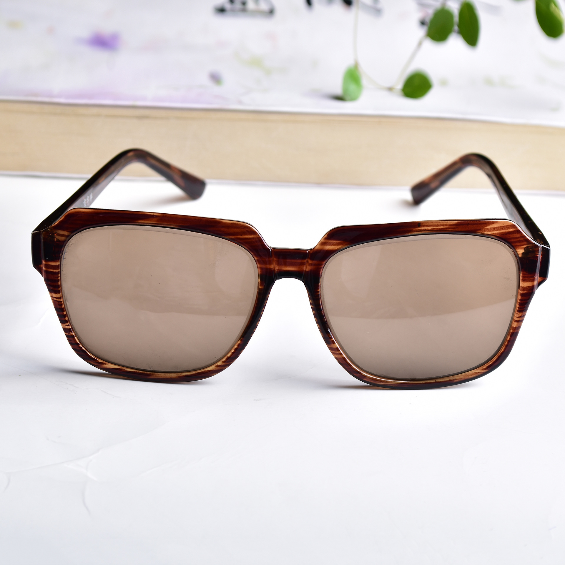 天然水晶眼镜批发东海天然水晶石头眼镜新款中老年板材全框架眼镜