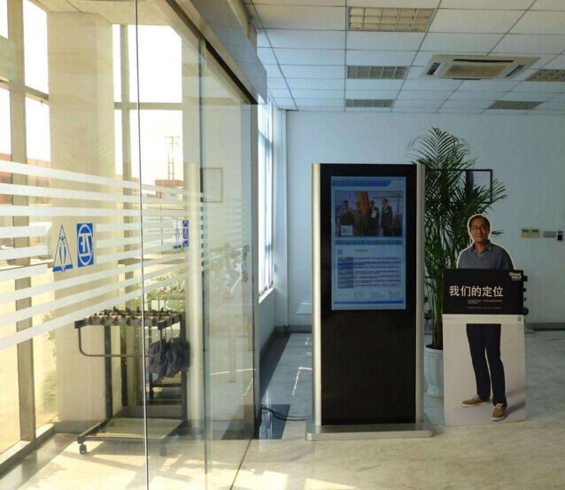 医院采用数字标牌广告机 更好的规范了医院的就医秩序