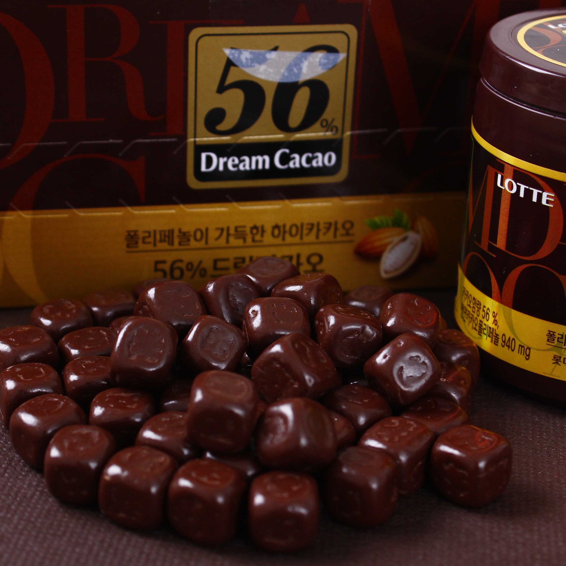 韩国进口零食品批发 乐天56%巧克力黑巧克力 82克*24罐/箱