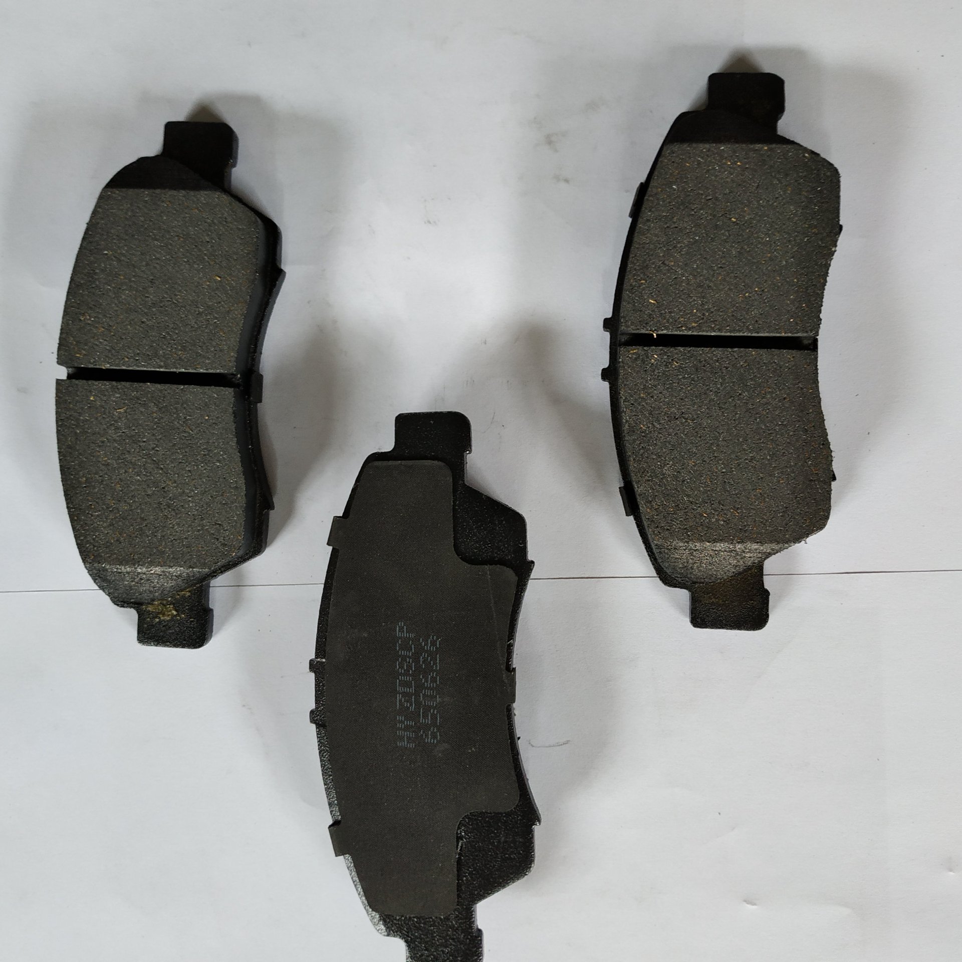 东风日产新飞度汽车刹车片厂家直销碳陶刹车片制动片