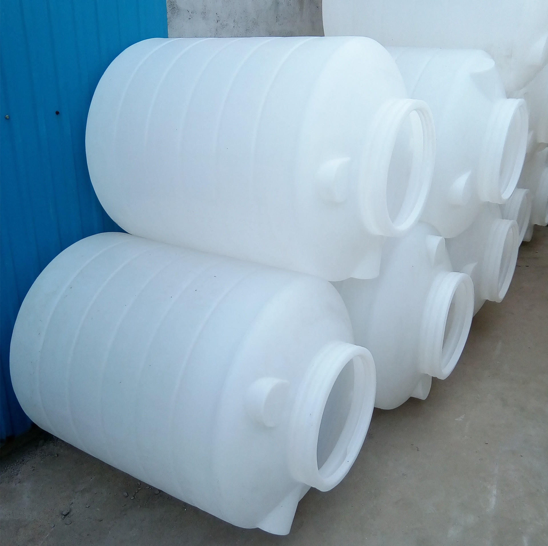 富航容器1吨工程塑料水塔 pe塑料水箱 耐酸碱蓄水箱