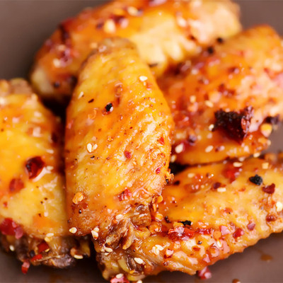 四川特产麻辣鸡中翅3个厂家批发小吃零食香辣鸡翅中代发纯手工.