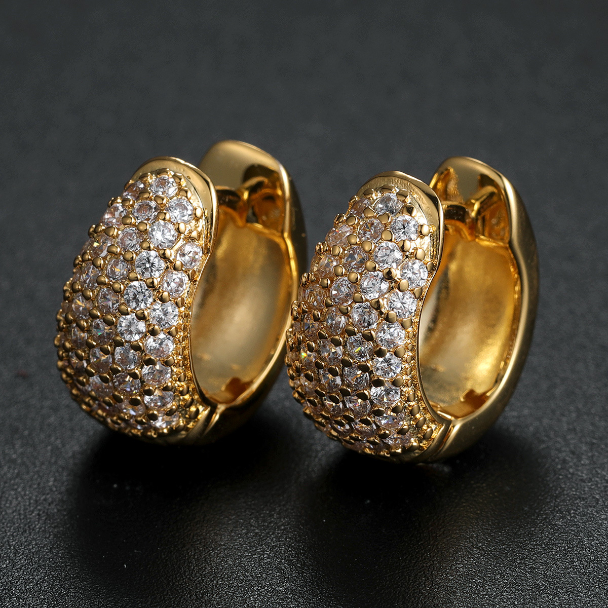 优雅时尚微镶锆石耳圈欧美耳环钉耳饰品耳环厂家批发e1510682