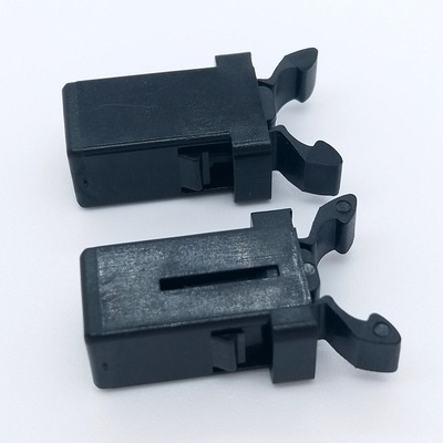 扫地机盖子卡扣