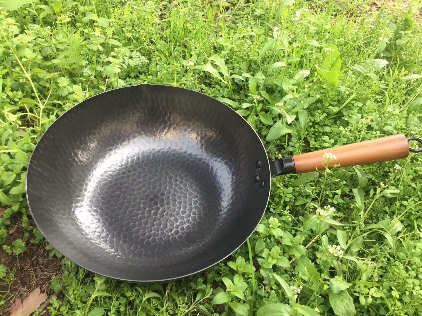 章丘手打铁锅不粘炒锅无涂层锅具手工锻打铁锅舌尖上的中国纯铁锅