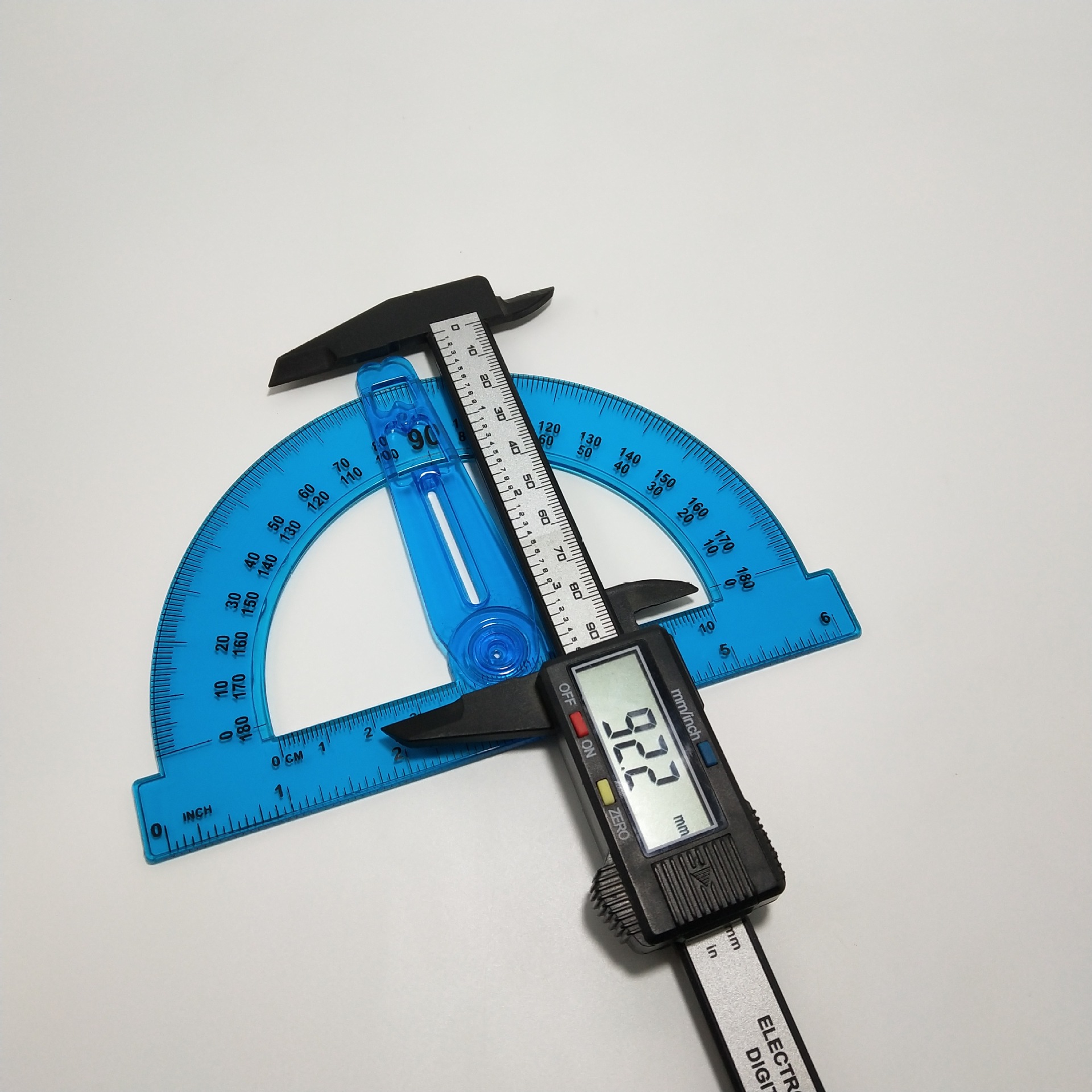 厂家定制 塑料半圆量角器 学生绘图工具 透明15厘米半圆尺