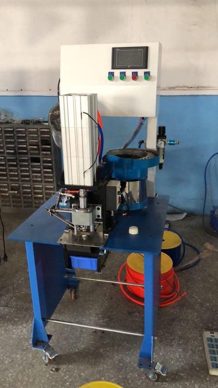 新款全自动鸡眼机冲孔打扣一体机