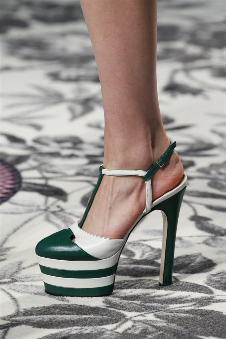 16cm恨天高高跟鞋女夜店性感粗跟包头凉鞋潮防水台厚底模特走秀鞋