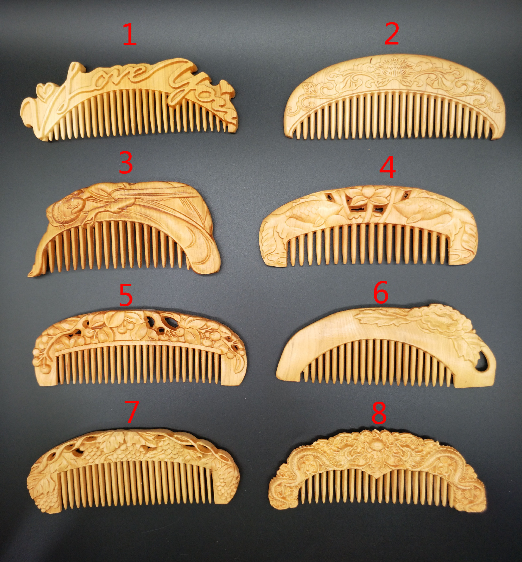 批发崖柏手把件崖柏木腾龙梳子木质工艺品雕刻红木礼品摆件