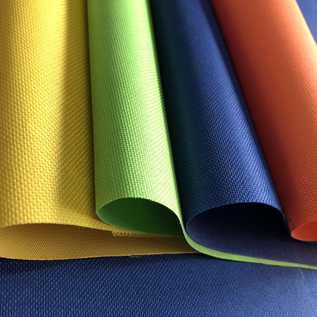 厂家直销 600d牛津布 3*1.5网纹pvc 箱包材料 衣柜布套涤纶牛津布