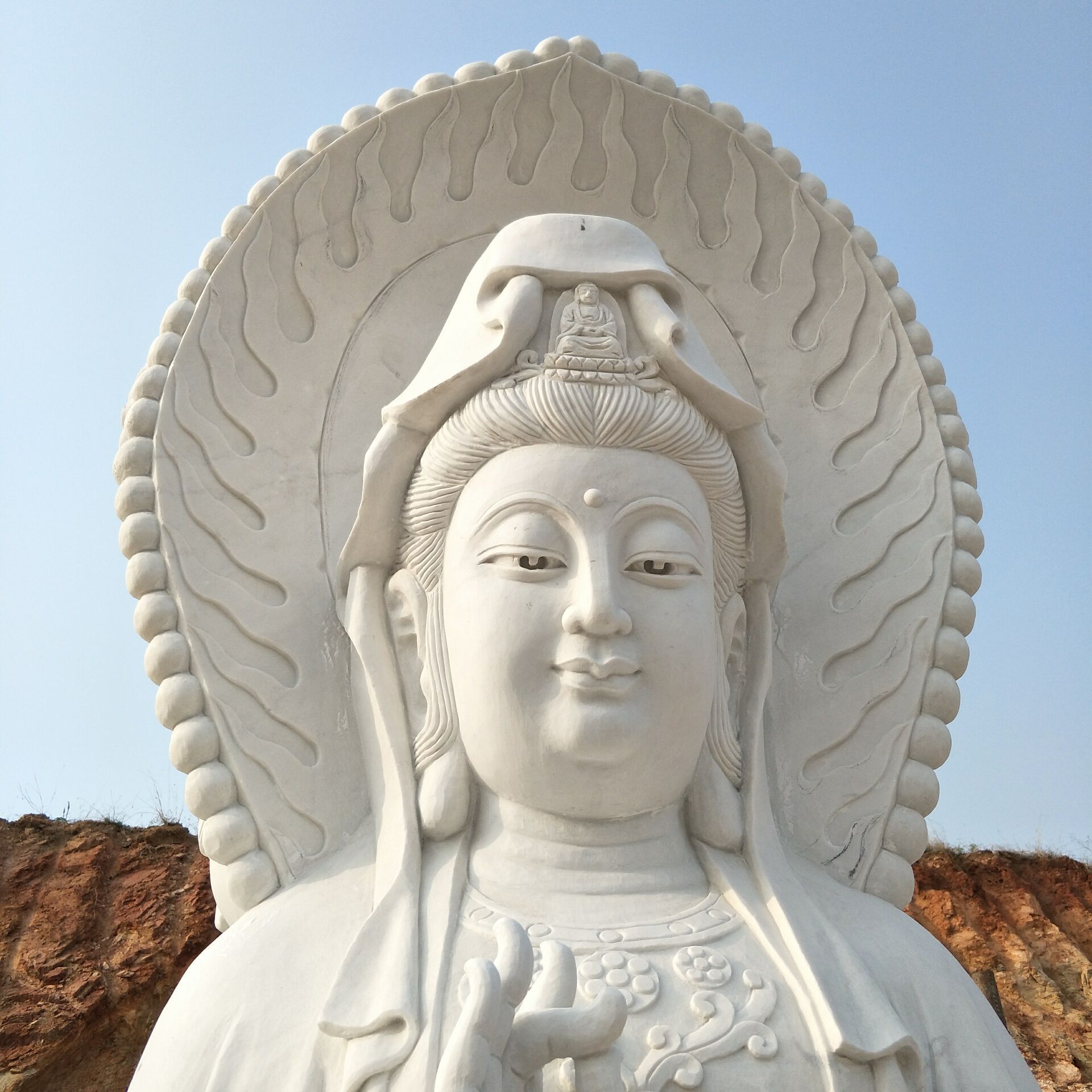 汉白玉三面观音石雕 三面千手观音佛像雕塑寺庙佛堂供奉菩萨像