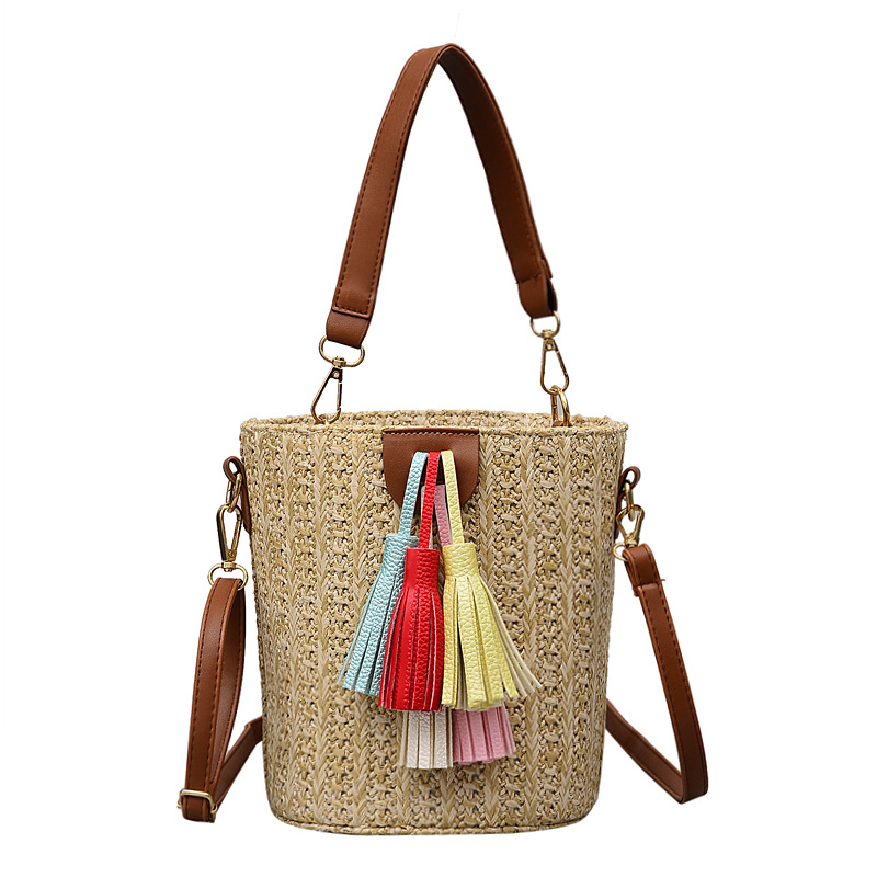 2020 New Ethnic Style Straw Tassel Bucket Bag Drawstring Portable Shoulder Messenger Bag Women's Bag