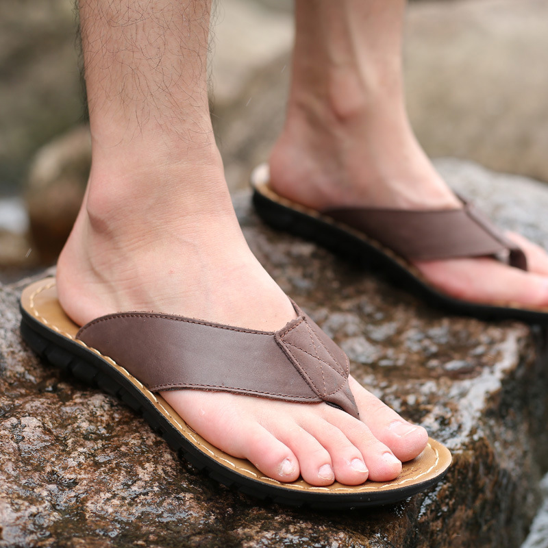 Beach Shoes Men's Flip-Flops Leather Sandals Casual Men's Slippers Non-Slip Outdoor Flip Flops Sandals Men's Slippers Shoes