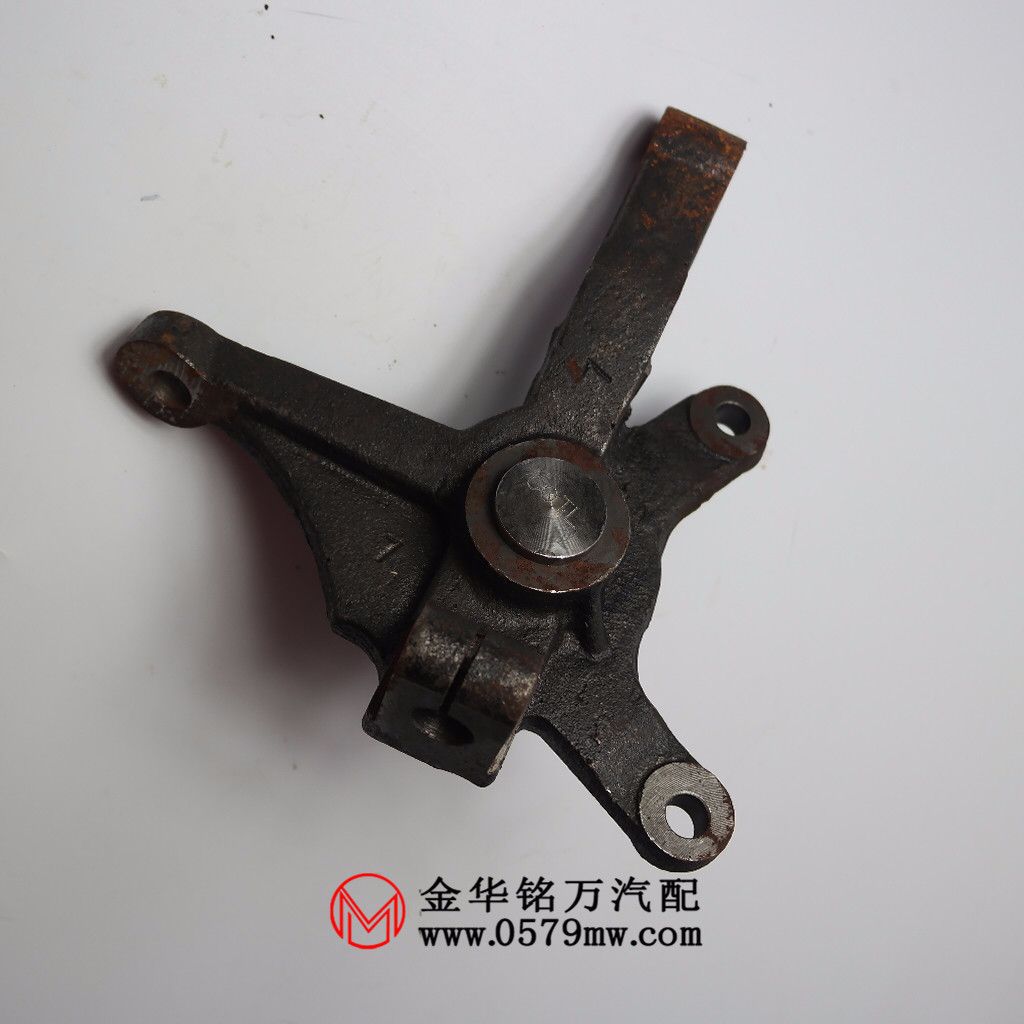 长安星卡1026/长安二代 货车前羊角 前转向节总成 l/r