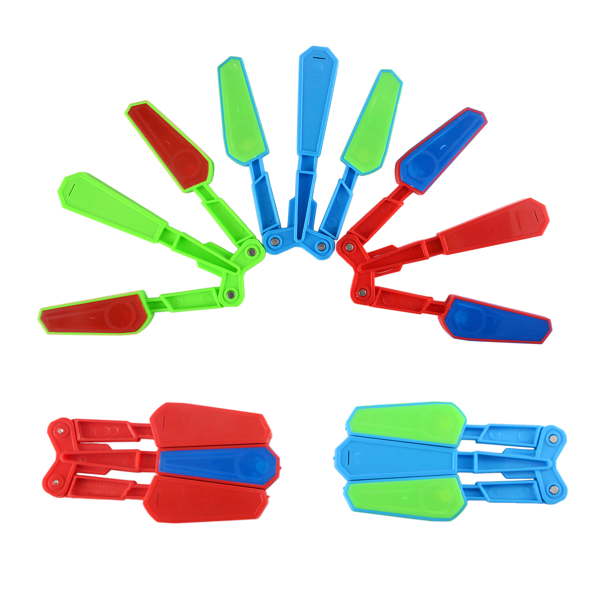 现货旋转练习甩刀动漫刺客指尖翻转发光塑料蝴蝶刀玩具