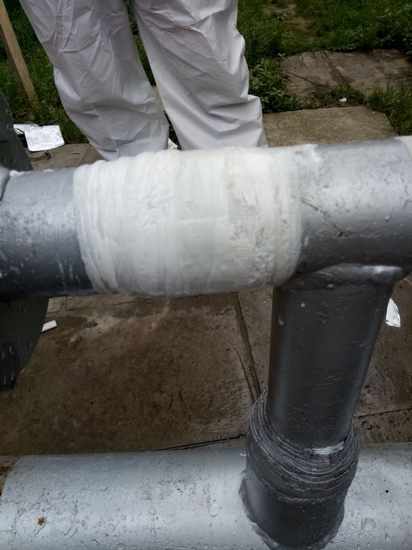 固化树脂修补胶带,初始固化5分钟,可达500度高温,适合任何管道材质,耐