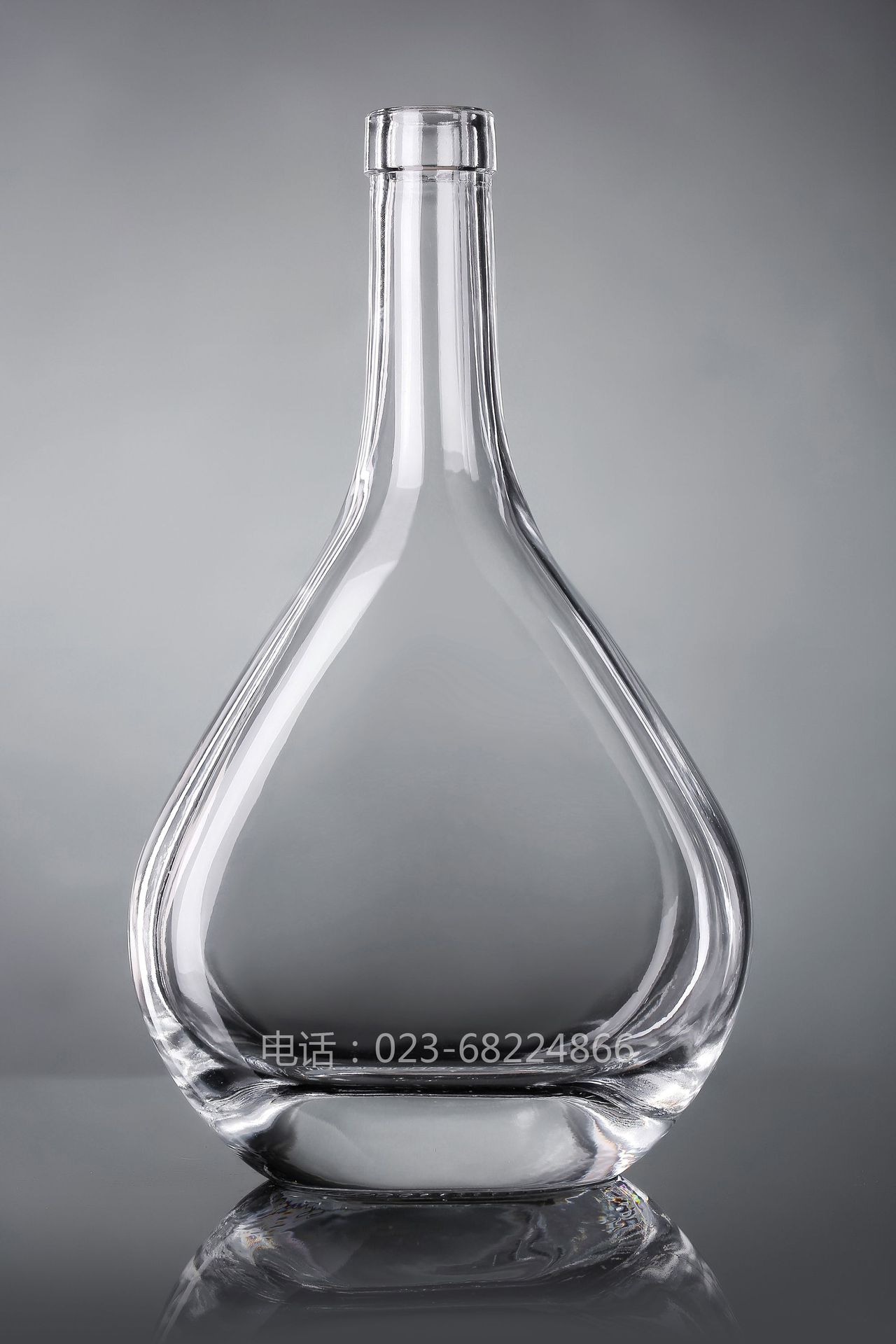 700ML玻璃洋酒瓶/白兰地酒瓶/威士忌酒瓶（恒晶HJ-Y017）