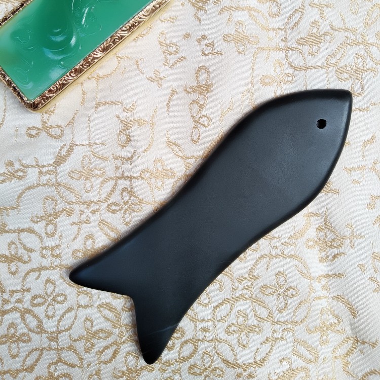 批发天然砭石鱼形刮痧板养生按摩刮痧器具可来样定制加印logo