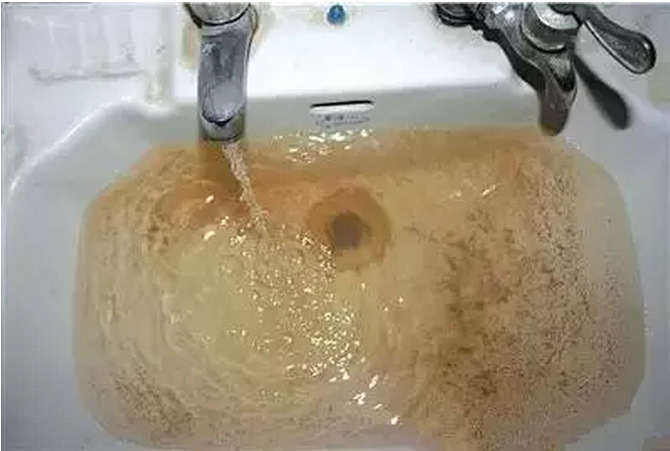 你知道水中的重金属对纯水系统的伤害有多大?