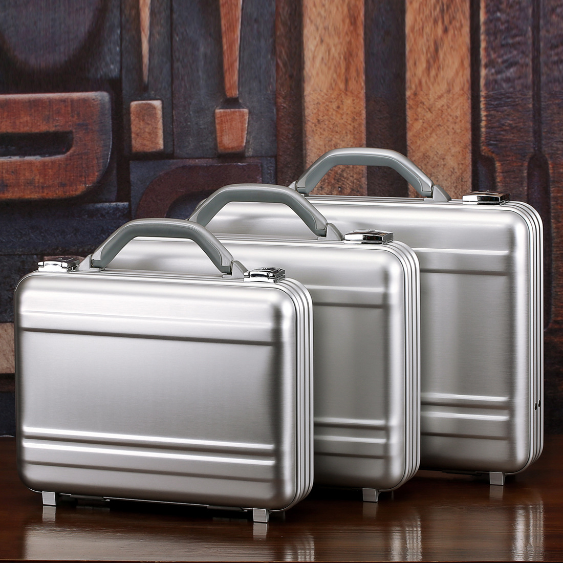 途客仕 铝镁合金手提密码箱 公文箱定制