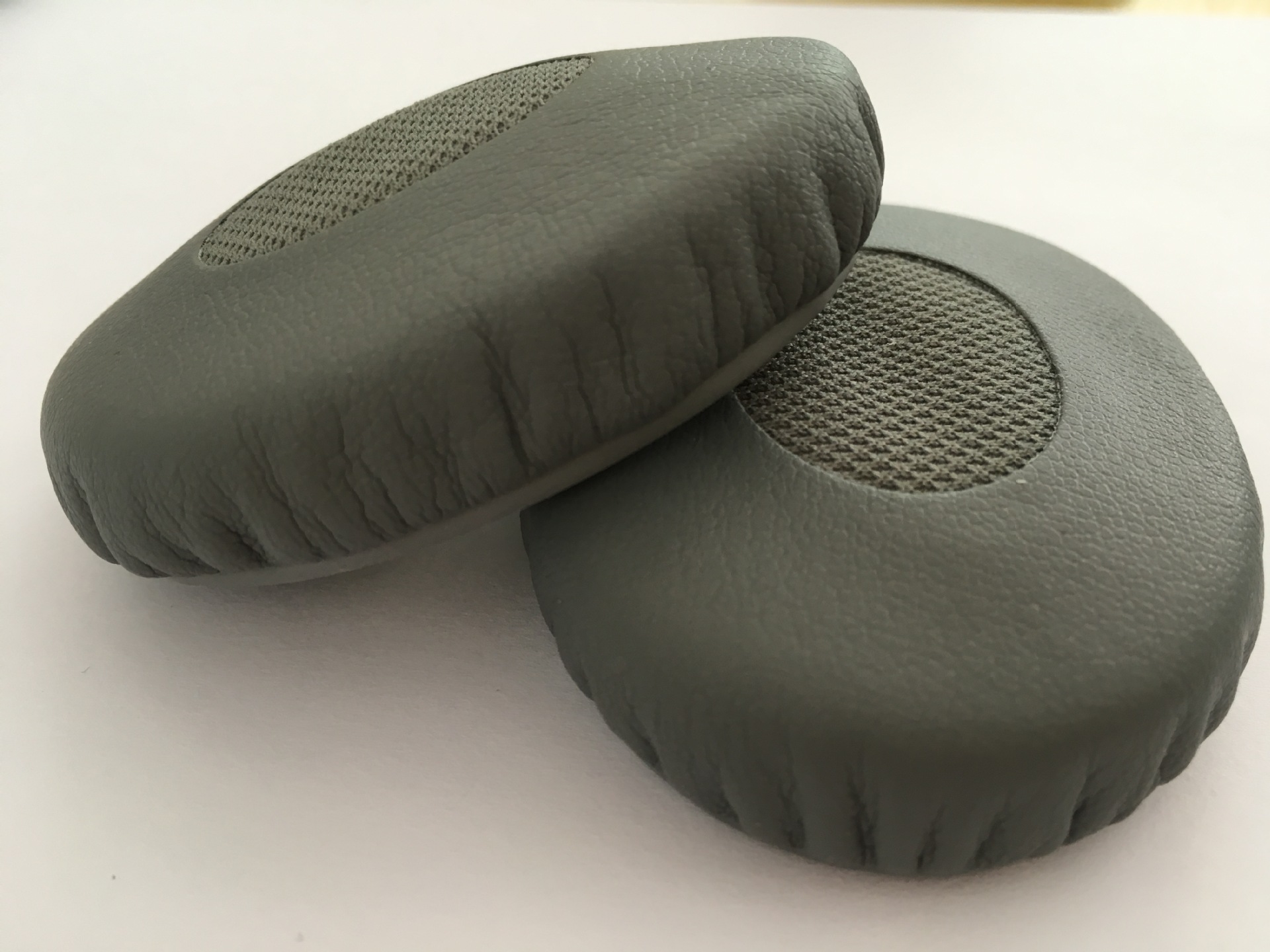 2018新款热压车缝耳套 听力防护耳罩防噪音耳罩睡眠耳罩厂家直销