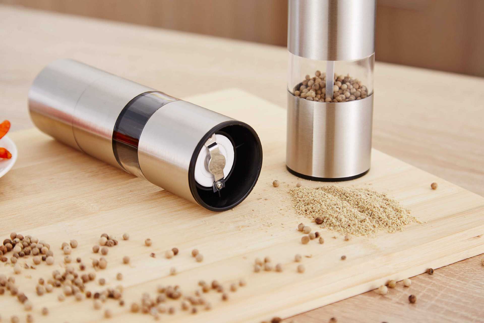 热销不锈钢胡椒研磨器手动调味瓶磨粉器创意厨房用品小工具礼品