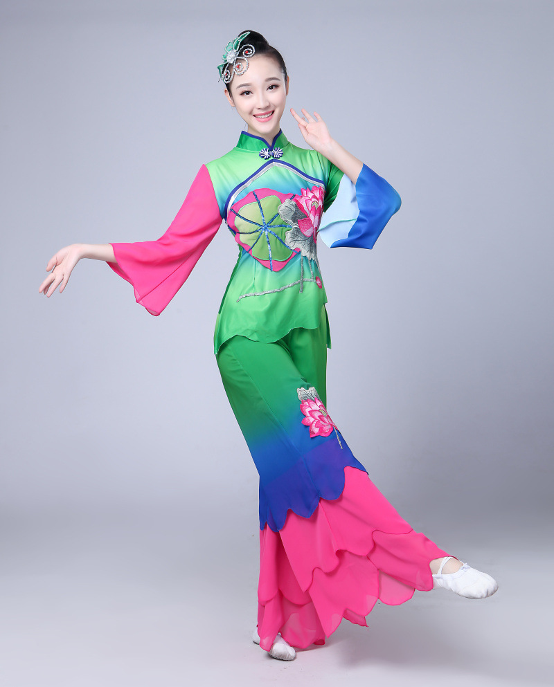 秧歌服2018新款中老年扇子舞蹈服装伞舞广场舞古典舞演出服成人女