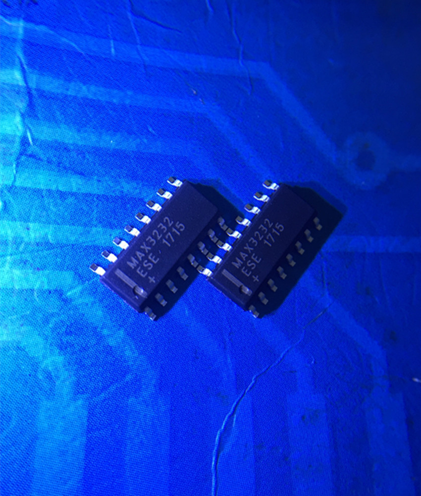 max3232 max3232ese封装sop16美信工业级收发器rs232进口原装现货
